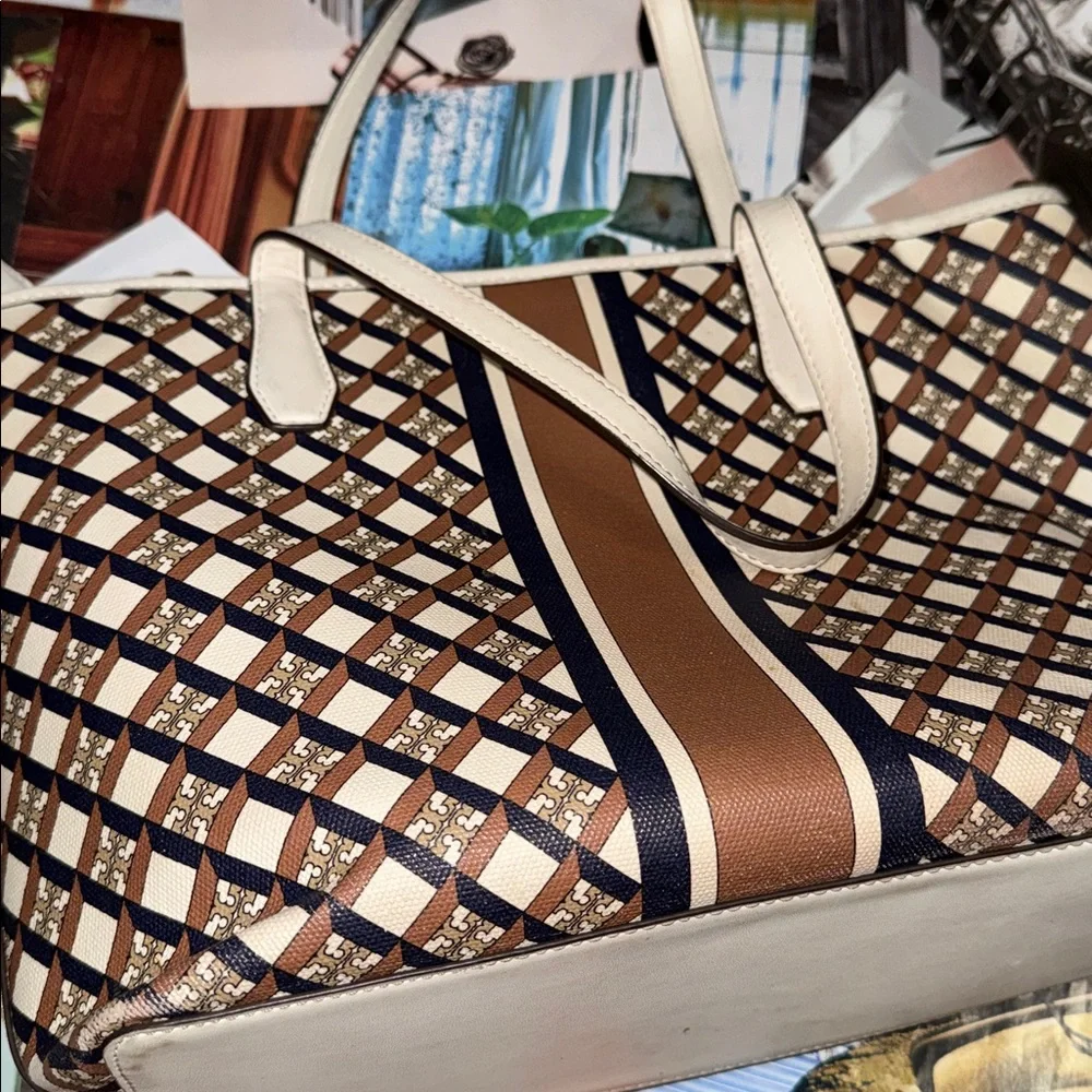 🤍🌹🤎•🫦 TORY BURCH x Hudson Yards Vibes 🫦• 🤍🌹🤎